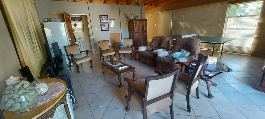 7 Bedroom Property for Sale in Helicon Heights Free State